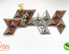 Vàs: Modular Vertical Planter - Core77

模块化立式播种机-Core 77
