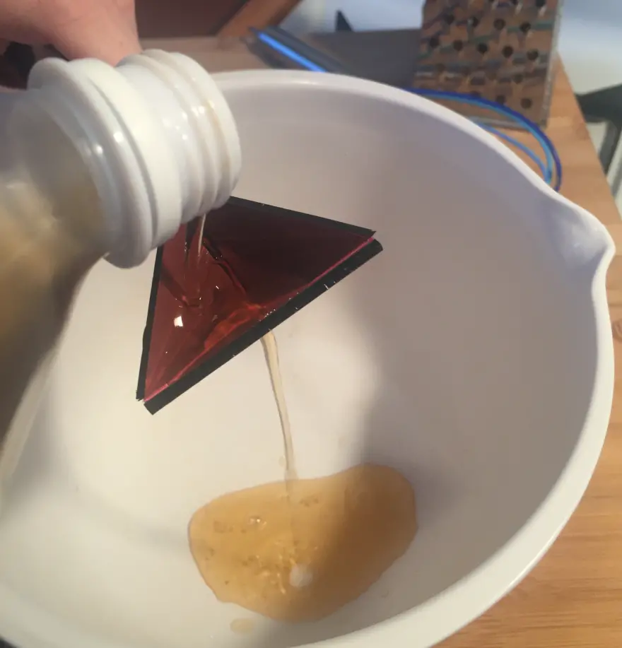 Core77 Test Kitchen: Does the Polygons 4-in-1 Measuring Spoon Fold Under Pressure?