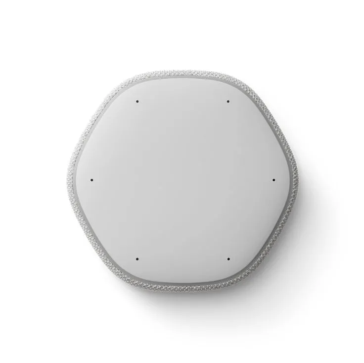 an image of a white object on a white background that looks