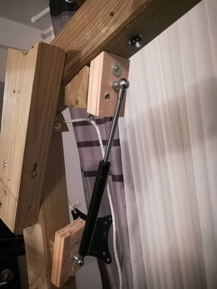 Guy Builds DIY Version of $7,000 Reclining Workstation for $335 - Core77