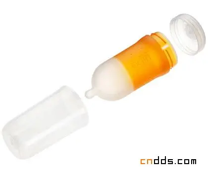 可爱的仿真奶瓶