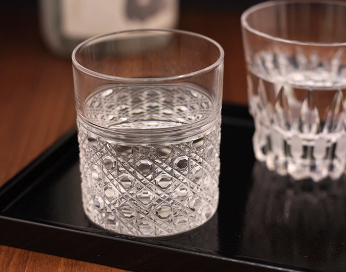 What Is Cut Crystal? See 3 Ways The Fancy Stuff Is Made - Core77