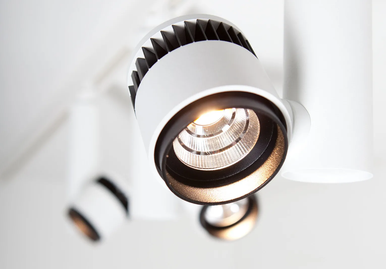 i-POINT-X LED