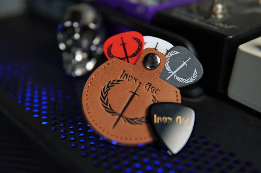 Design Problem, or User Behavior Problem? Guitar Pick Storage - Core77