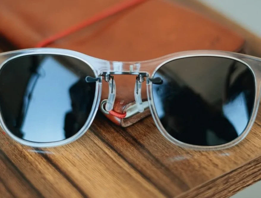 FlyFrames: Eyewear with No Arms (Temples) - Core77